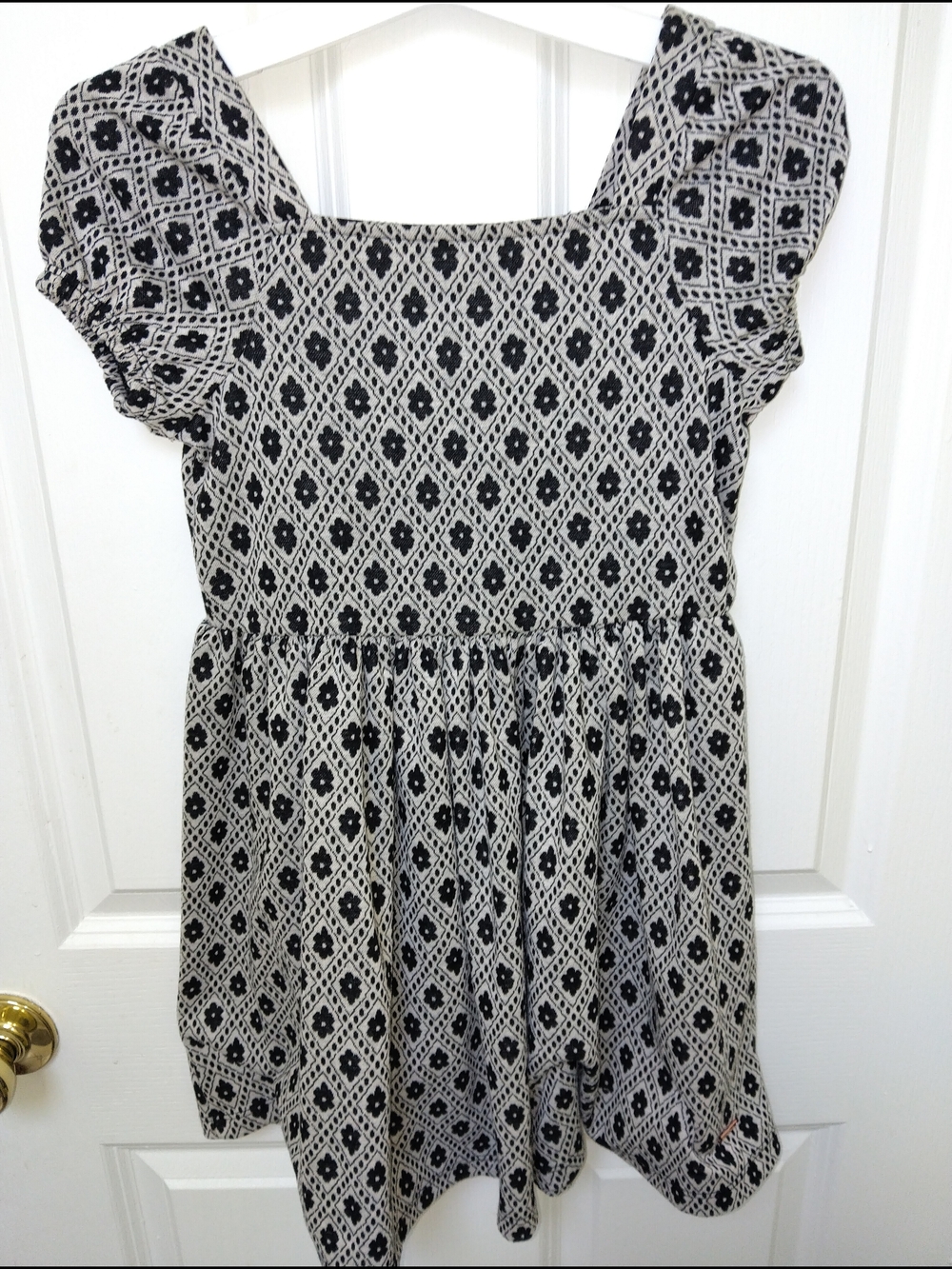 Tahari Black and Cream Floral Diamond Dress